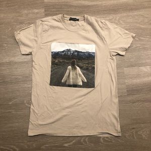 PrettyLittleThing Graphic Top